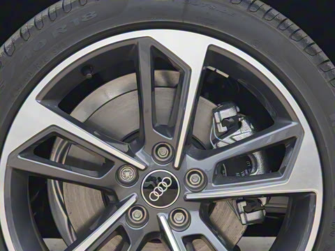 2025�� 200���������� 40 TFSI ʱ�ж�����