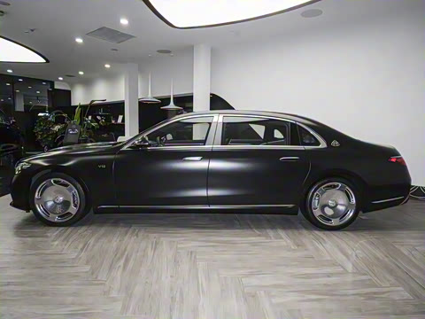 2024�� S 680 4MATIC