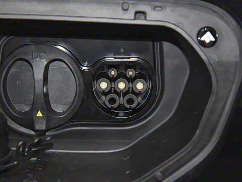 2025�� 825 Max��