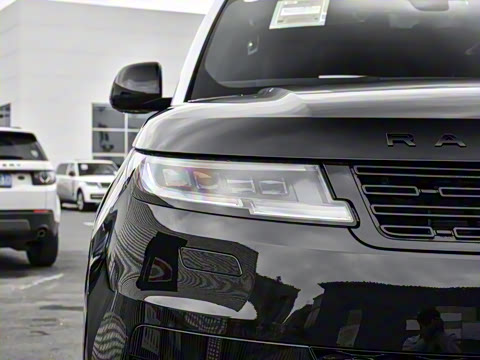 2025�� 400PS Dynamic HSE