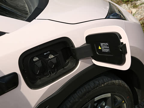 2025�� �Ǽݰ� 305km ���ɰ�