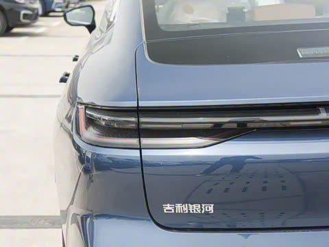 2025�� 130km EM-i ����