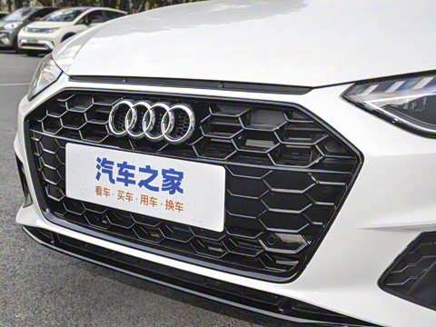 2025�� 200���������� 40 TFSI ����������