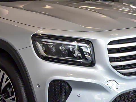 2025�� GLB 220 ������