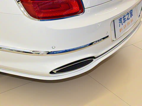 2026�� 4.0T V8 Mulliner