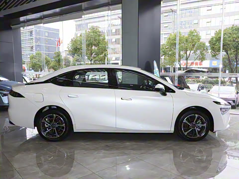 2025�� 70 ����� 53.7kWh