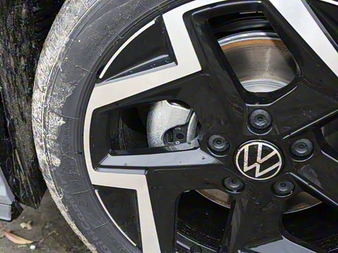 2025�� �Ŀ�� 300TSI R-Line