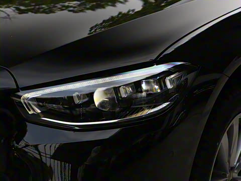 2024�� �Ŀ� S 400 L ������