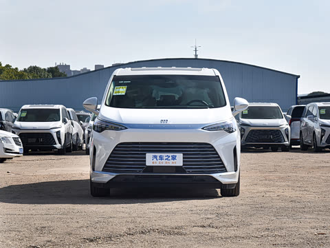 2025�� 2.0T ����������