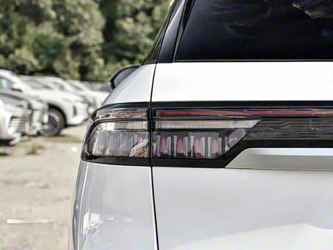 2025�� 2.0T �Զ����������� 7��