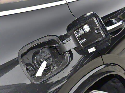 2025�� GLC 260 L 4MATIC ������