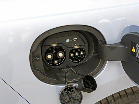 2025�� 650�Ǽݰ�