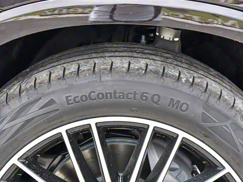 2025�� �Ŀ� GLC 300 L 4MATIC ������ 5��