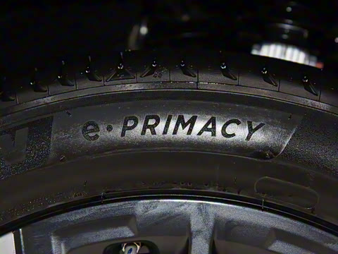 2025�� 825 Max��