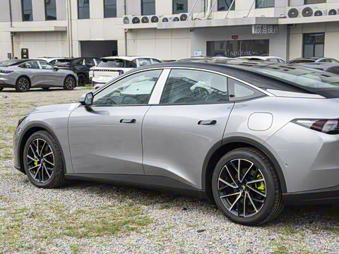 2025�� 708MAX 200kW