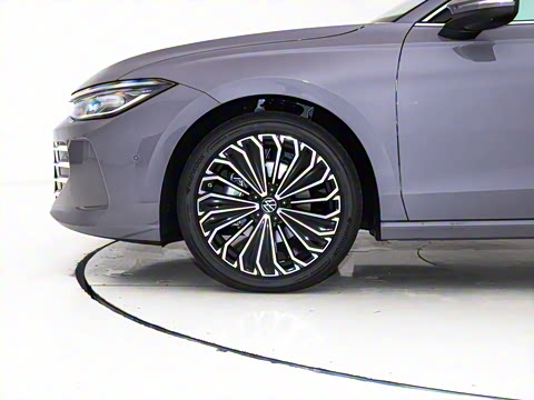 2025�� Pro 380TSI �����