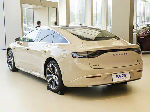 2025�� 855km Max