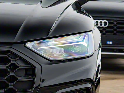 2025�� 40 TFSI ����������