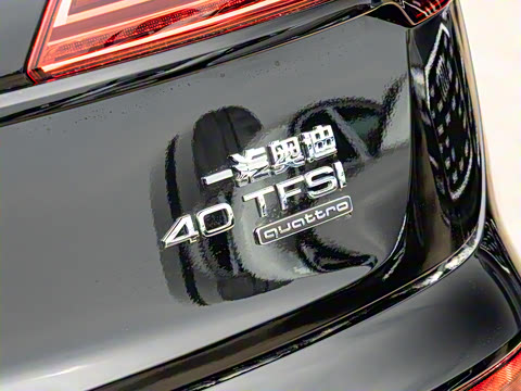 2025�� 40 TFSI ����������