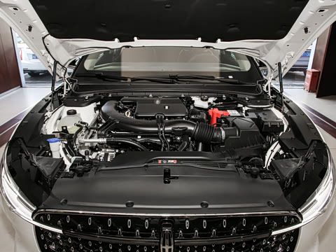 2025�� 2.0T ���а�