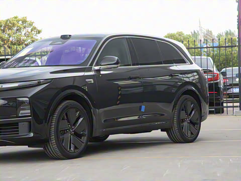 2025�� Ultra ���ܻ��°�