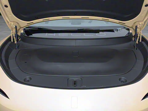 2025�� Ultra ���̰�