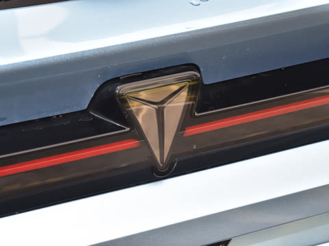 2025�� 285Max ��ΪǬ���Ǽ�ADS SE���̰�