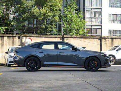 2025�� ������ 2.0T ������