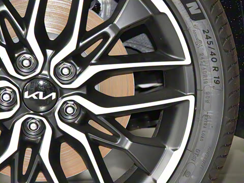 2025�� 2.0T �콢��