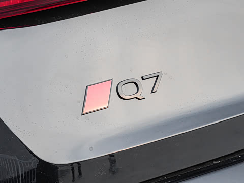 2025�� 45 TFSI quattro S line����ʿ��