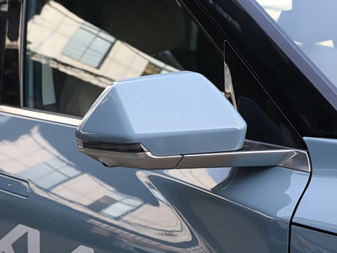 2025�� 630 Wave AWD