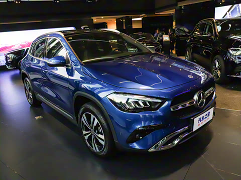2025�� GLA 200