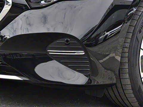 2024�� �Ŀ� E 300 L ������