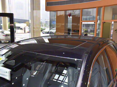 2025�� 300 ����������