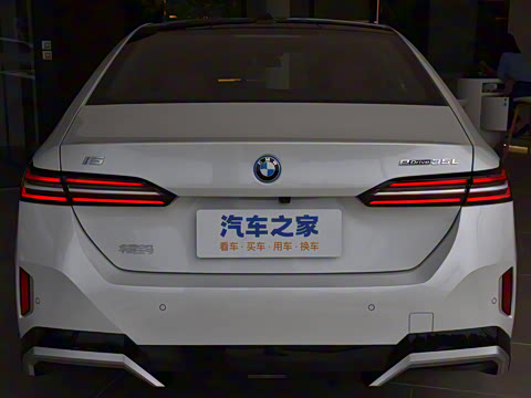 2024�� eDrive 35L M�˶���װ