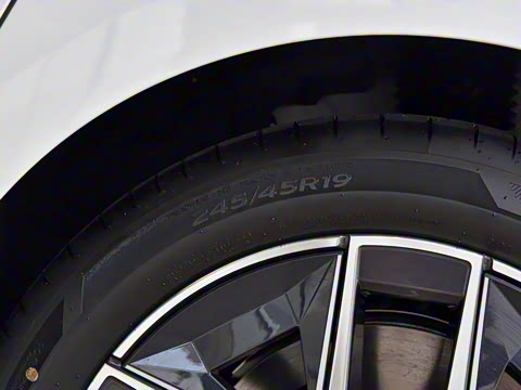 2024�� eDrive 35L M�˶���װ