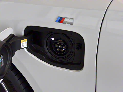 2024�� eDrive 35L M�˶���װ