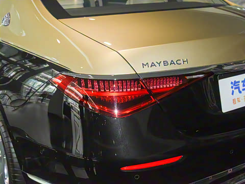 2025�� �Ŀ� S 680 4MATIC