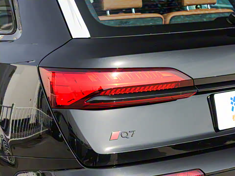 2025�� 55 TFSI quattro S line����ʿ��