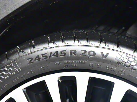 2025�� 400T ���������