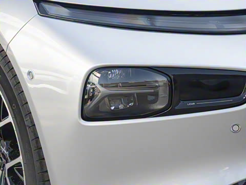 2023�� P7i 702 Max