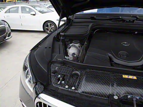 2025�� GLS 480 4MATIC