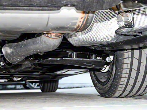 2025�� 330Li ������ M�˶���ҹ��װ