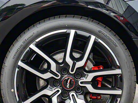 2025�� JOHN COOPER WORKS CABRIO