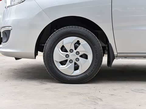 2025�� PLUS 1.8L �ֶ����ʰ� 7/8��