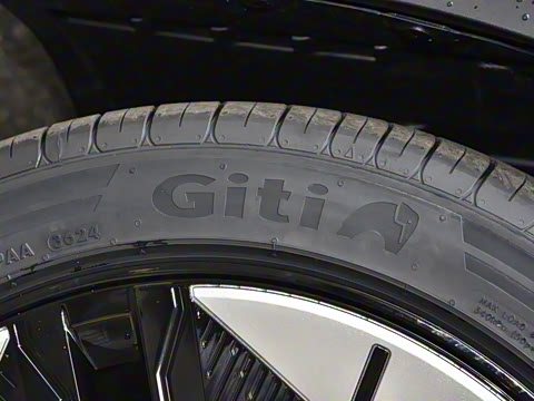 2024�� 530Max�����