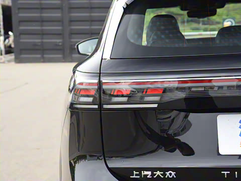 2025�� PRO 380TSI ���� R-Line �����