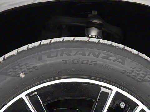 2025�� GLC 260 L 4MATIC ������