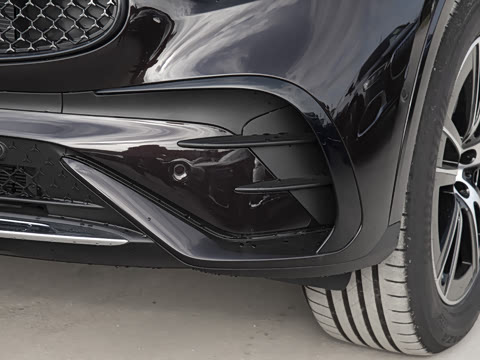 2025�� GLC 260 L 4MATIC ������