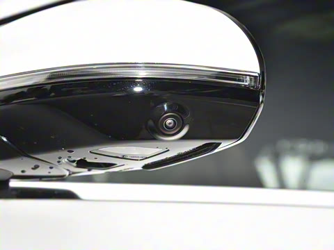 2024�� E 350 e L ���ʽ��϶����˶��γ�